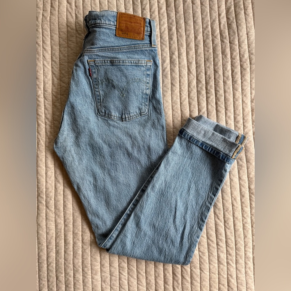 Levi's Light Blue Slim Straight women’s Jeans